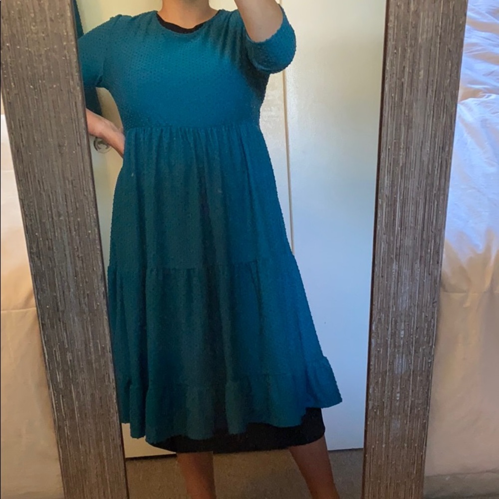 Swiss-dotted midi swing dress🦋